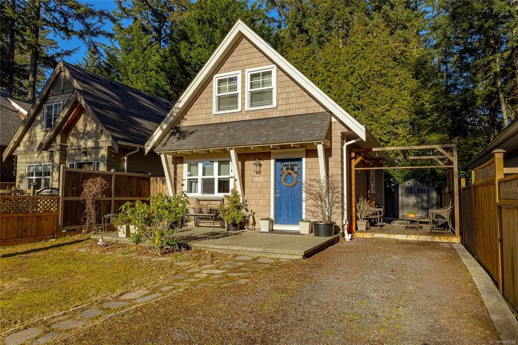 1002 Fashoda Pl, Langford