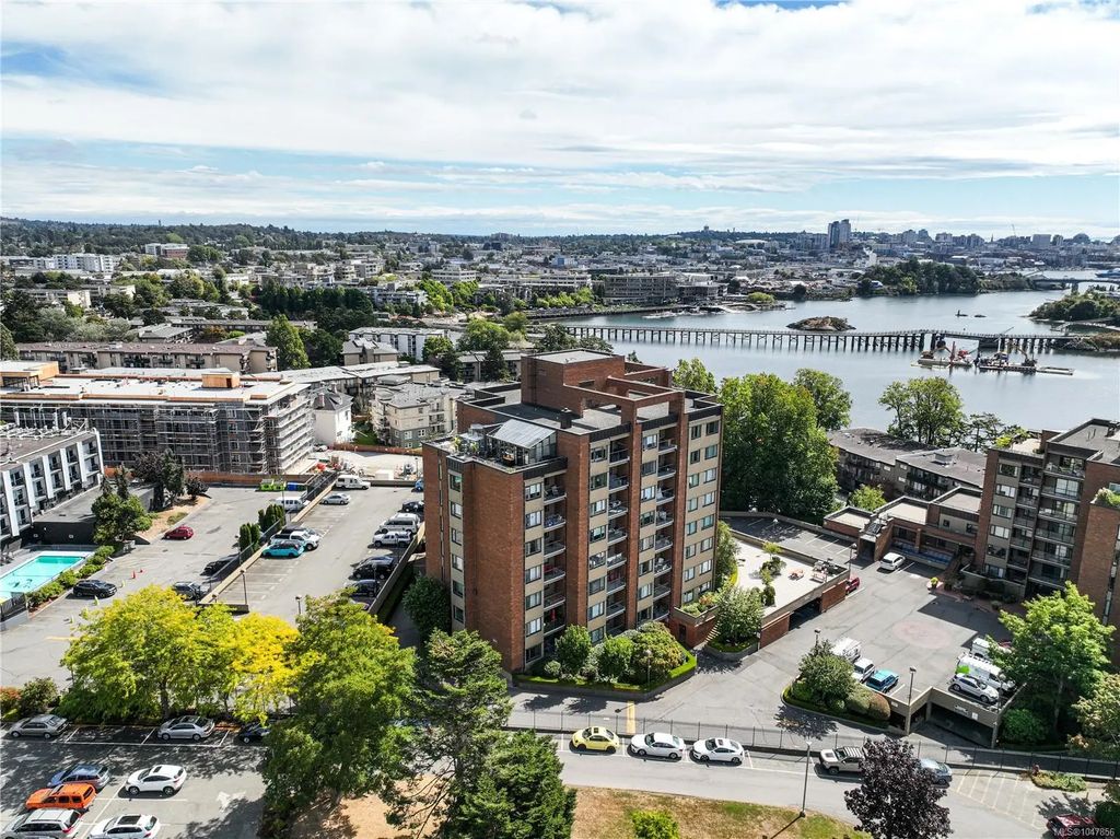 103 Gorge Rd E 508, Victoria