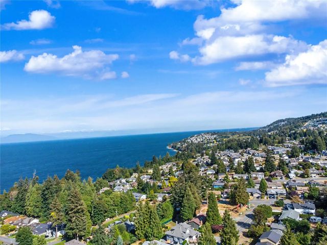 2 of 32 - 5849 Sunset Rd, Nanaimo, BC
