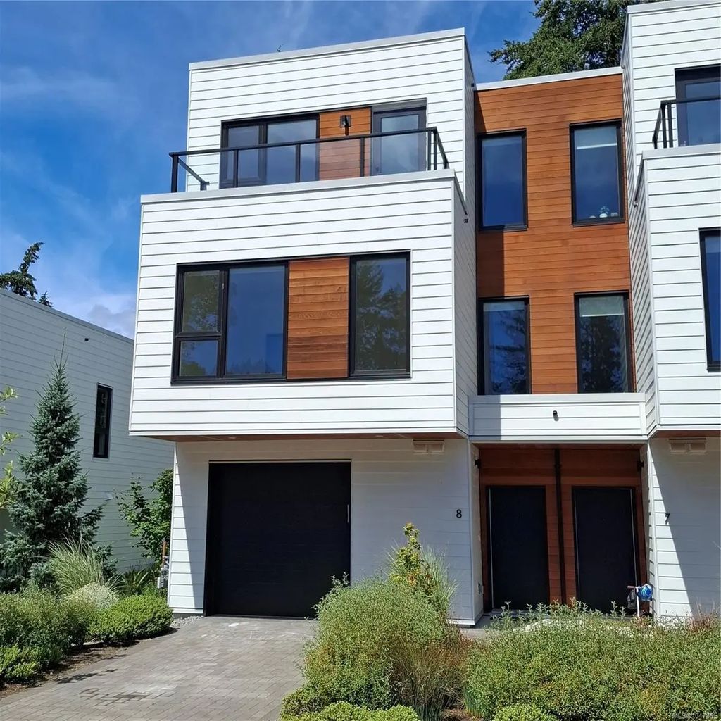 2330 Sooke Rd 8, Colwood