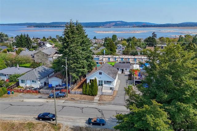 2 of 49 - 138 Strickland St, Nanaimo, BC