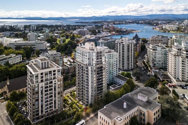 4 of 49 - 751 Fairfield Rd 609, Victoria, BC