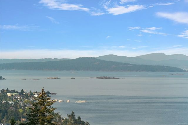 2 of 49 - 8750 Pender Park Dr, North Saanich, BC