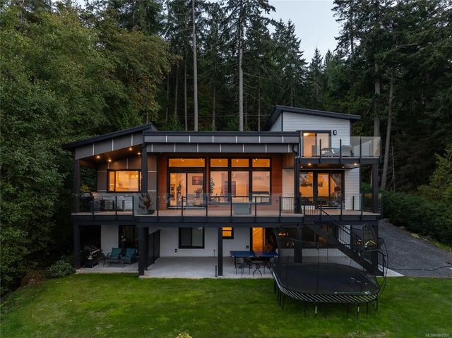4 of 56 - 1470 Lands End Rd, North Saanich, BC