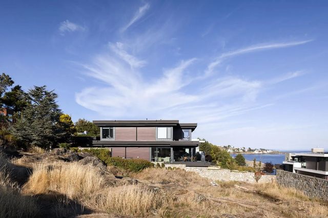 2 of 58 - 231 Hidden Pt, Oak Bay, BC