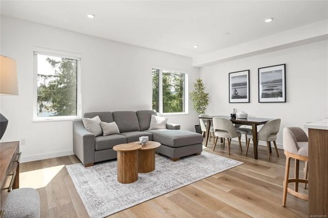 2 of 21 - 7181 Lantzville Rd 203, Lantzville, BC