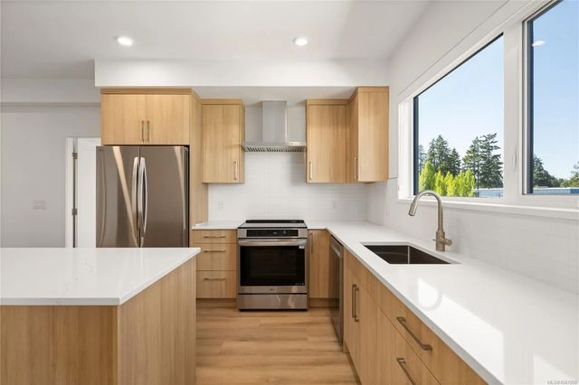 2 of 24 - 7181 Lantzville Rd 204, Lantzville, BC