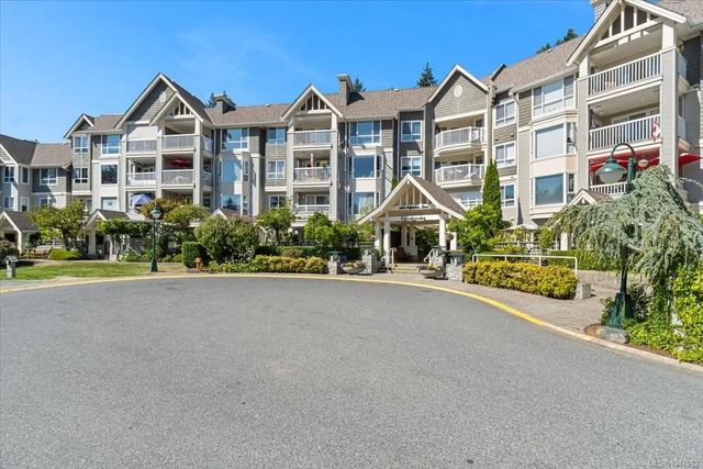 5620 Edgewater Lane 403, Nanaimo