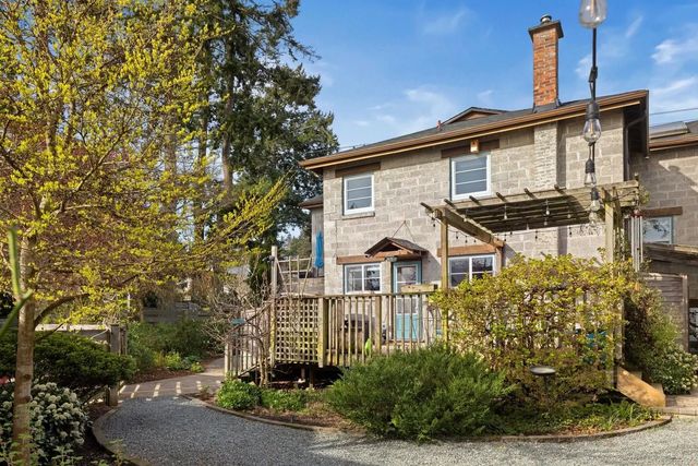 3 of 53 - 5165 Cordova Bay Rd, Saanich, BC