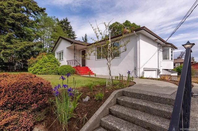 5 of 54 - 850 Hunter St, Nanaimo, BC