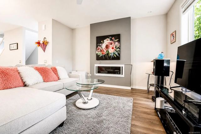 2 of 57 - 694 Hoylake Ave 112, Langford, BC