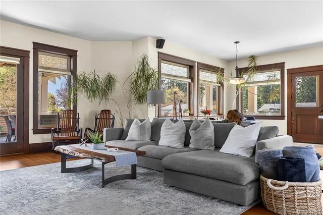 4 of 29 - 3816 Stuart Pl, Campbell River, BC