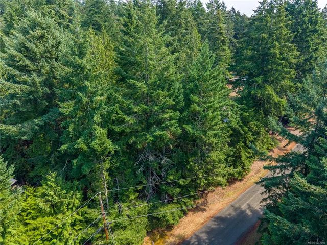 4 of 20 - 3610 Jolly Roger Cres, Pender Island, BC
