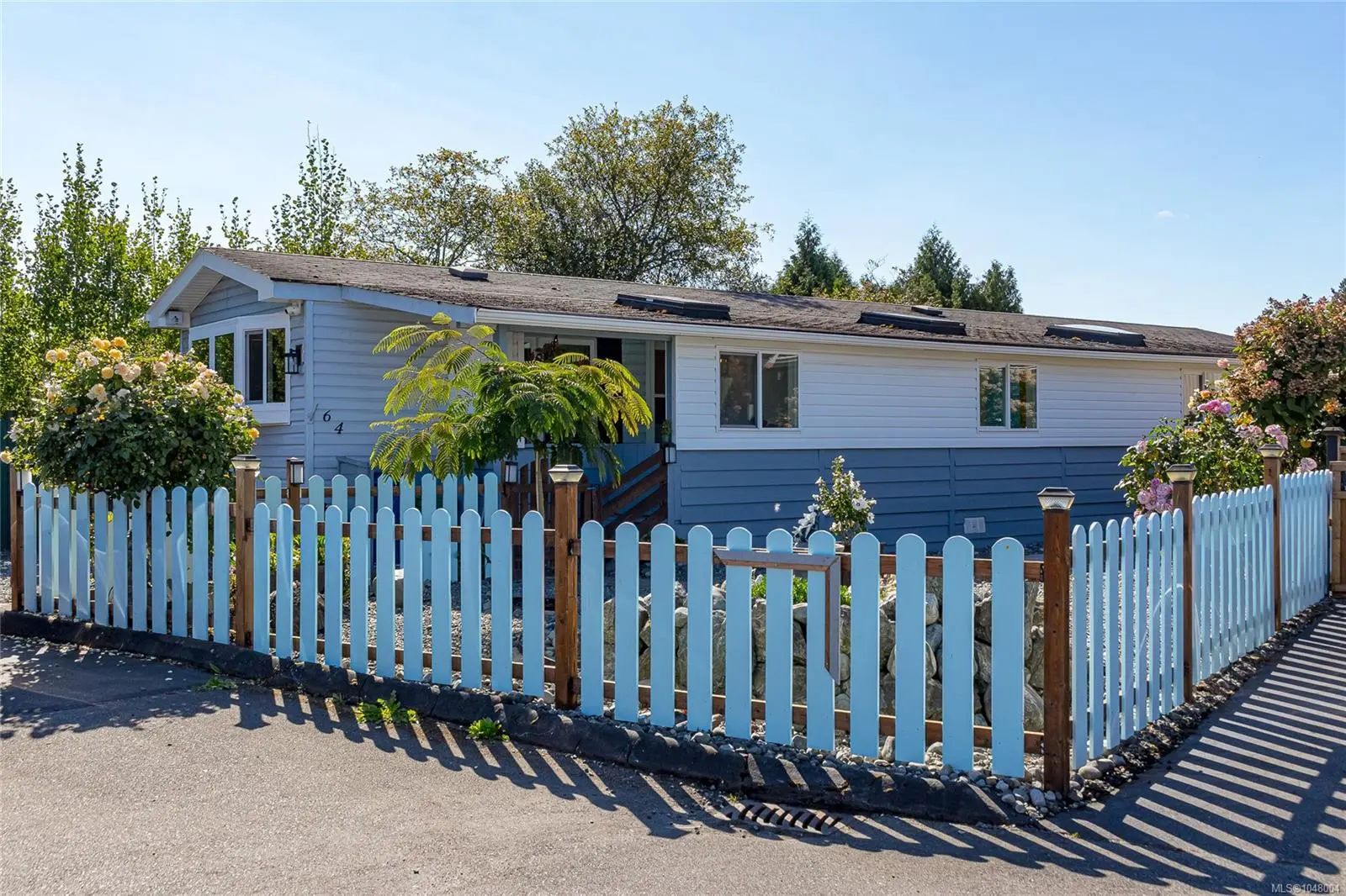 1048004, Residential, 7701 Central Saanich Rd 64, Central Saanich, BC, , , V8M 1X4