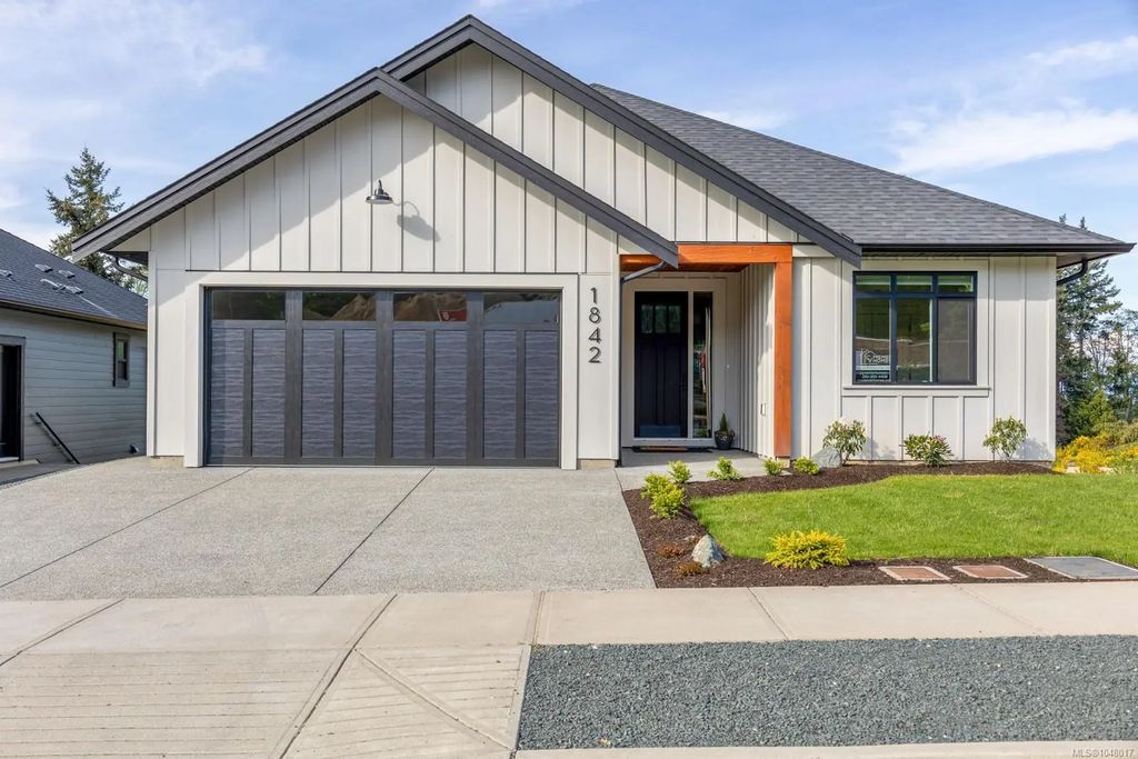 1842 Crown Isle Blvd, Courtenay