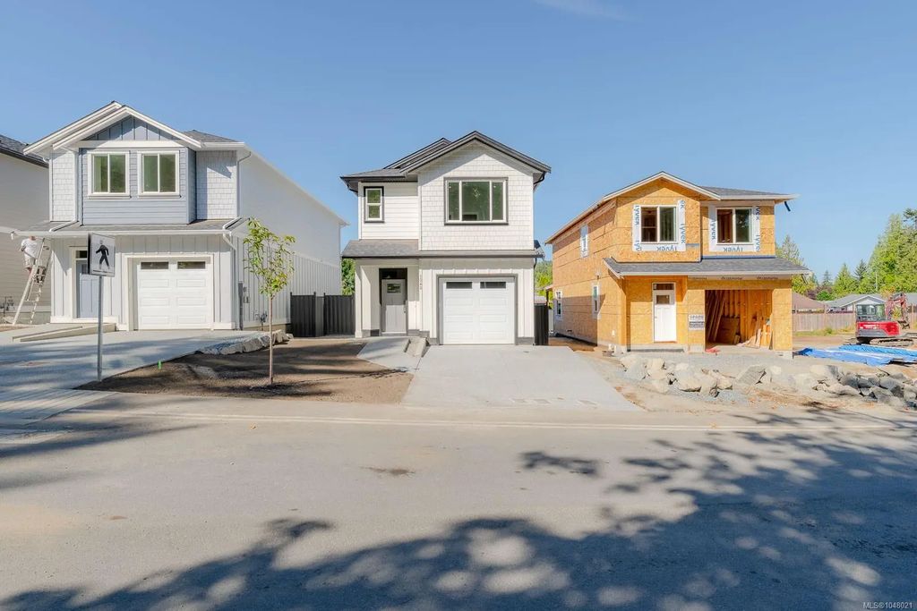 1342 Mckinley Rd, Ladysmith