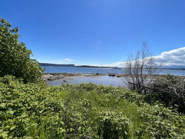 5 of 11 - 212 Captain Morgans Blvd, Protection Island, BC