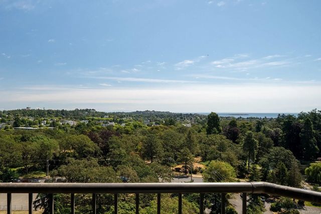 2 of 27 - 620 Toronto St 1407, Victoria, BC