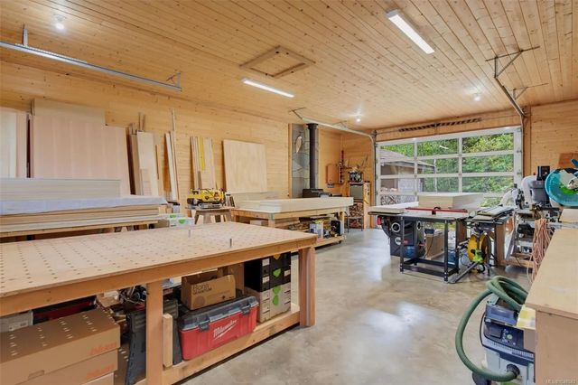 4 of 99 - 3022 Sarah Dr, Sooke, BC