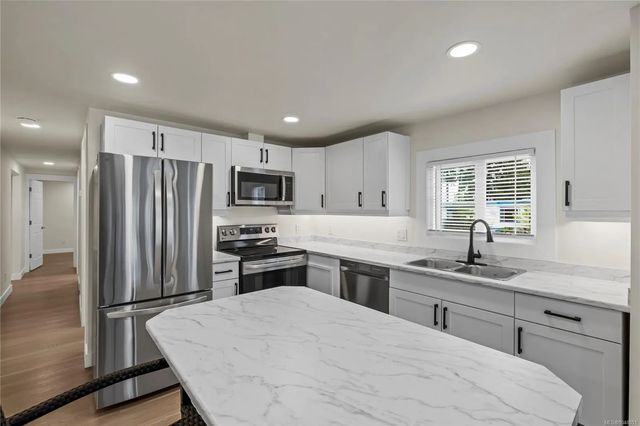 4 of 53 - 1247 Arbutus Rd 66, Parksville, BC