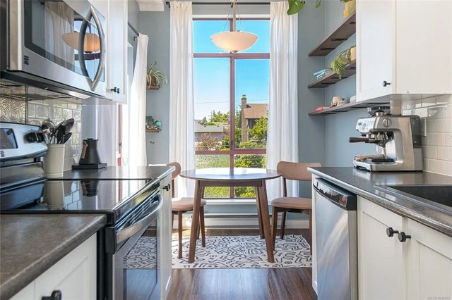3 of 38 - 545 Manchester Rd 407, Victoria, BC