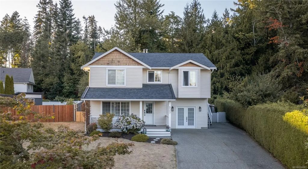 533 Greenhorn Pl, Ladysmith