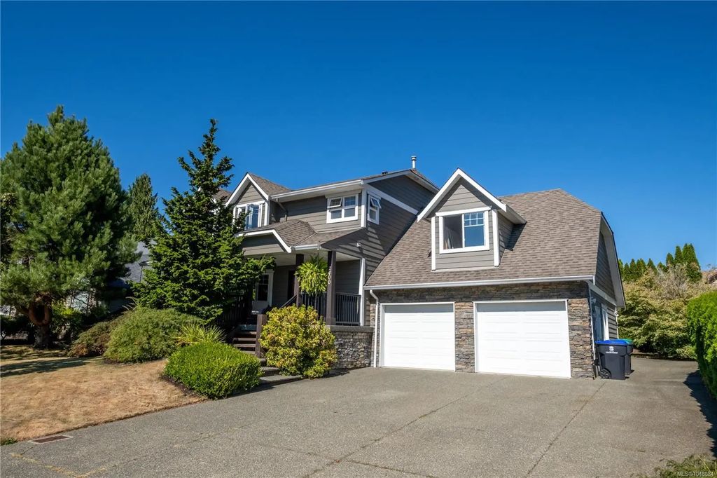2400 Stirling Cres, Courtenay