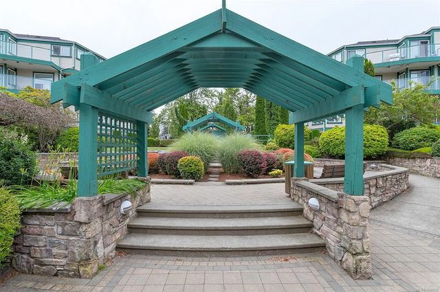 3 of 37 - 898 Vernon Ave 108, Saanich, BC