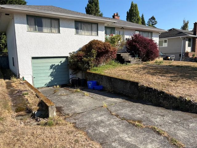 5 of 11 - 1622 Richardson St, Victoria, BC