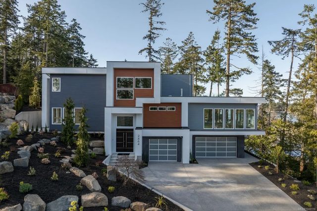 3 of 37 - 2464 Tryon Rd, North Saanich, BC