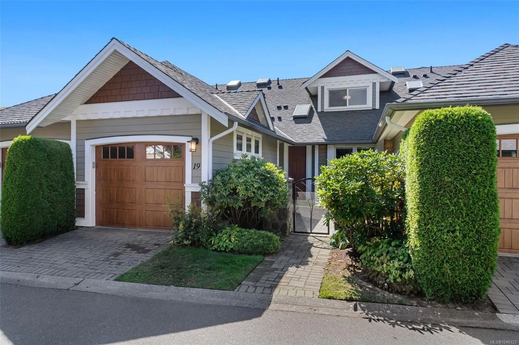 10520 Mcdonald Park Rd 19, North Saanich