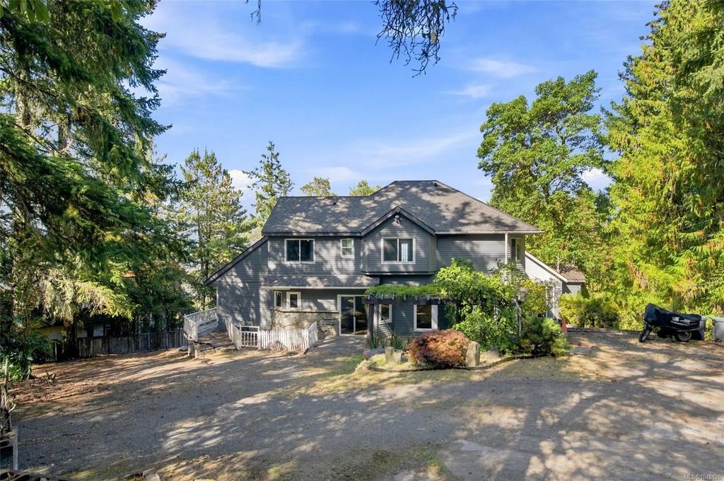 945 Little Mountain Rd, Parksville