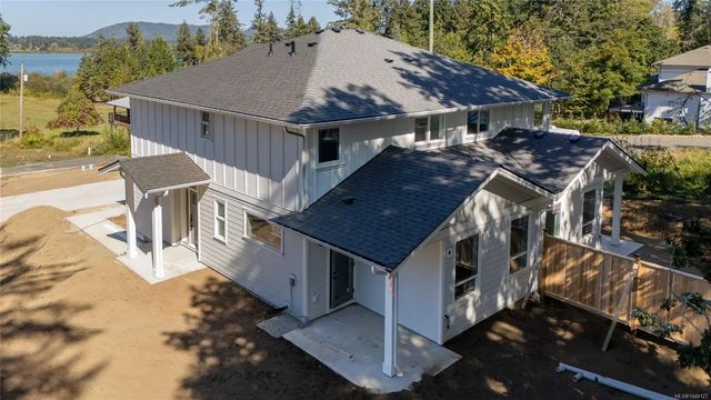 4 of 7 - 1988 Andemere Way, Duncan, BC