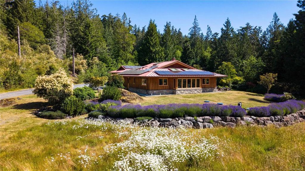7708 West Coast Rd, Sooke