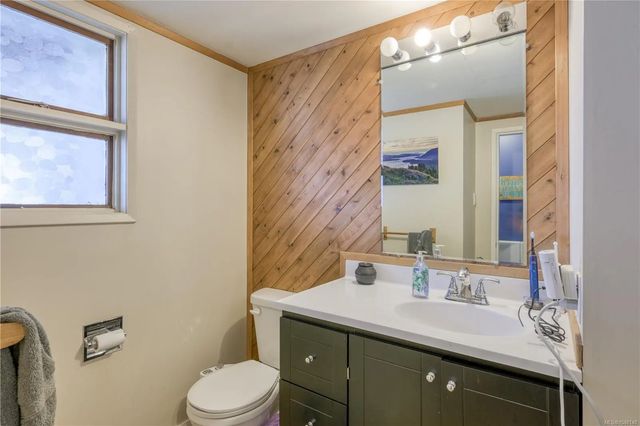 4 of 29 - 64 Clark Dr, Port Alice, BC