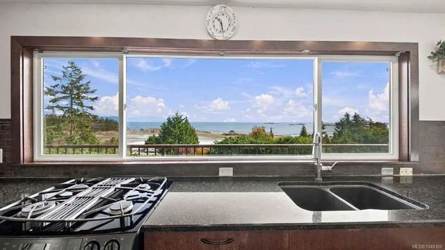 5 of 48 - 3606 Overlook Dr, Nanaimo, BC