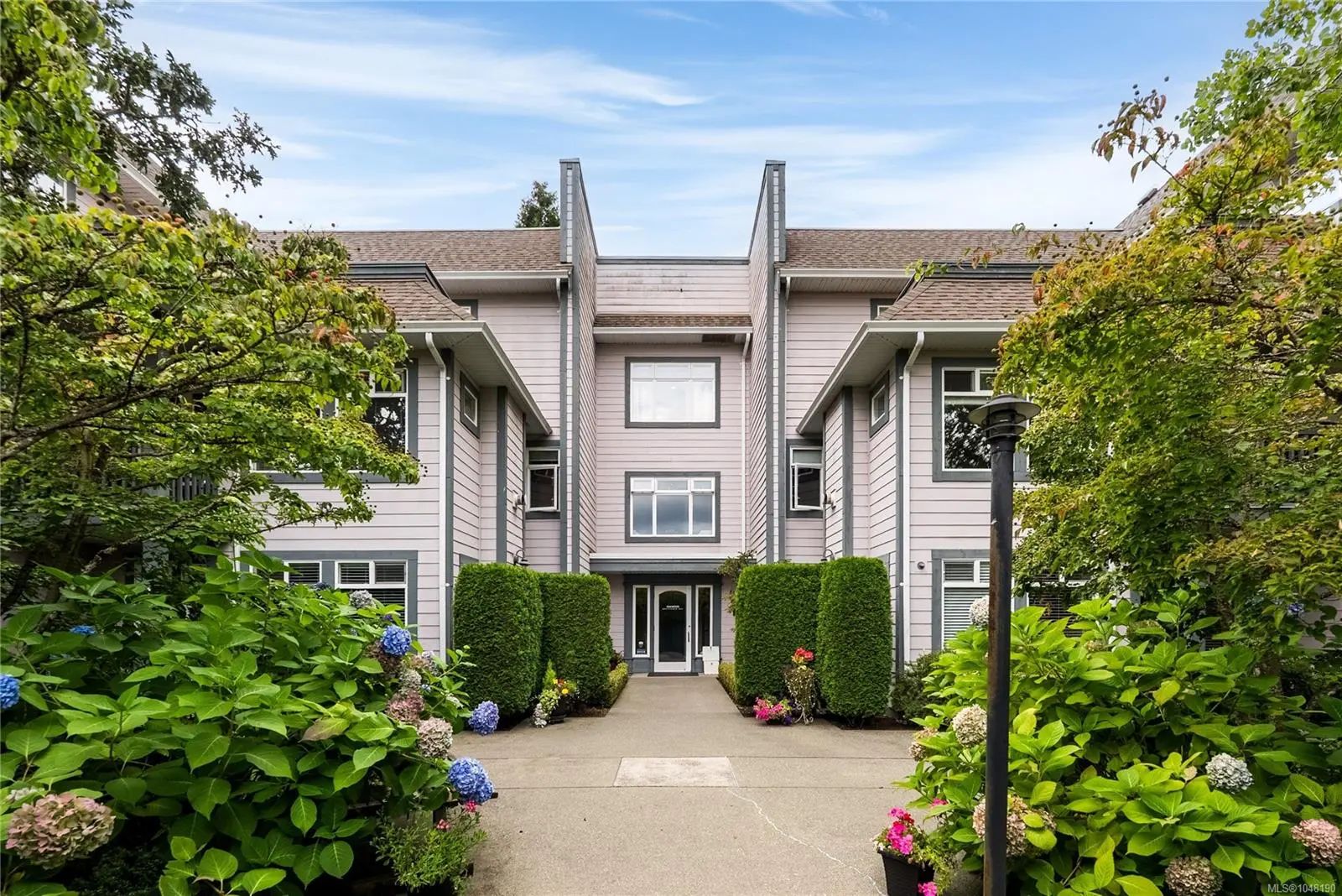 Homes for Sale in Central Saanich, BC