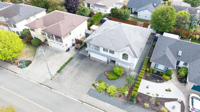 2 of 33 - 846 Wright Rd, Parksville, BC