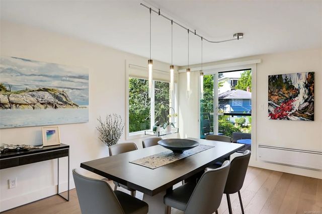 4 of 34 - 1280 Newport Ave 302, Oak Bay, BC