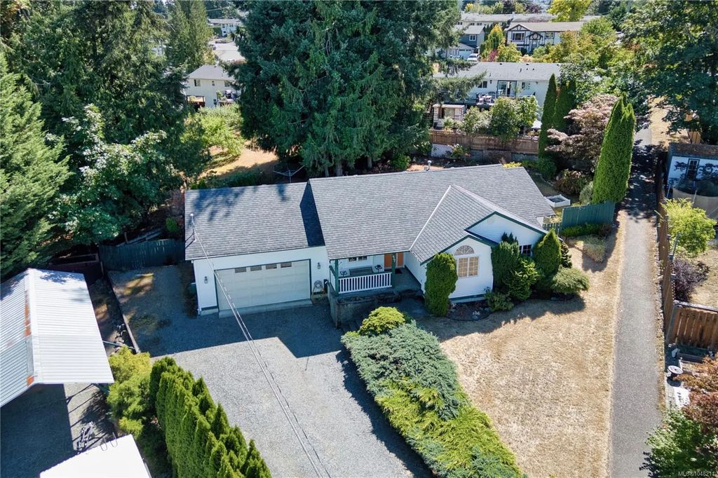 617 Taylor Cres, Ladysmith