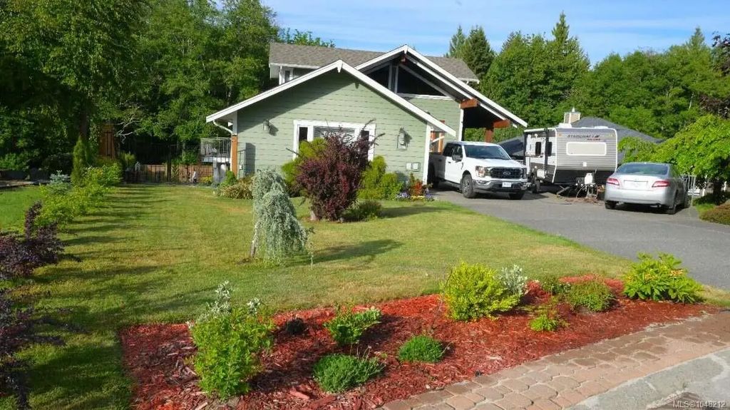2625 Streamside Pl, Mill Bay
