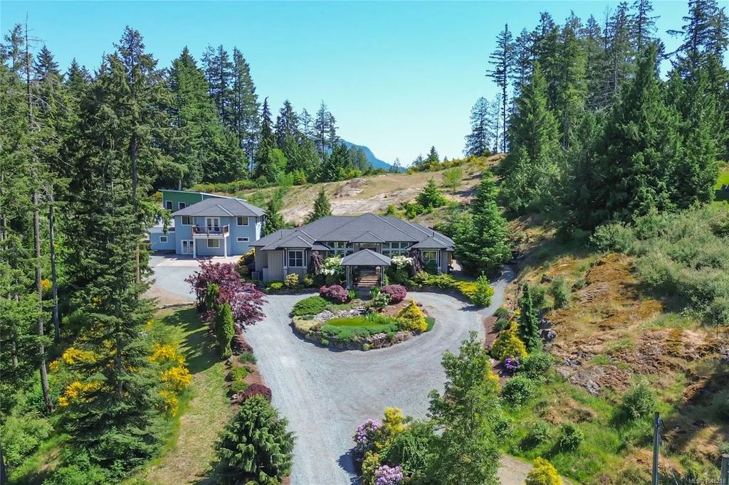 7487 Relke Rd, Duncan