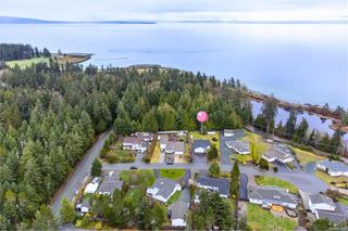 3043 Raymur Pl, Qualicum Beach