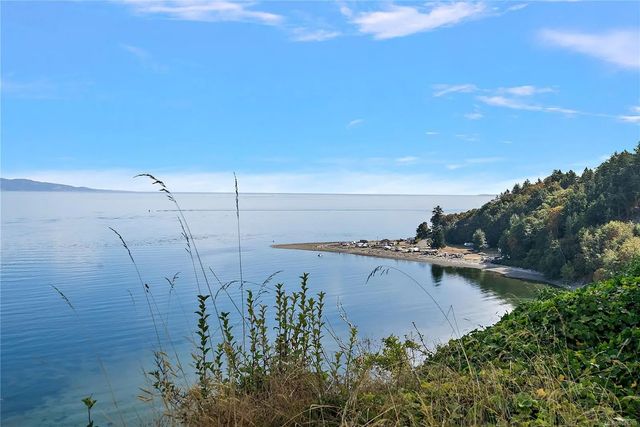 3 of 54 - 3190 Martindale Rd, Central Saanich, BC