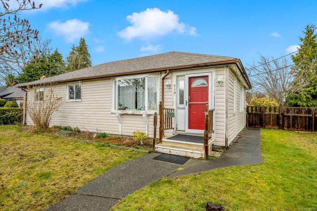 719 8th St, Courtenay