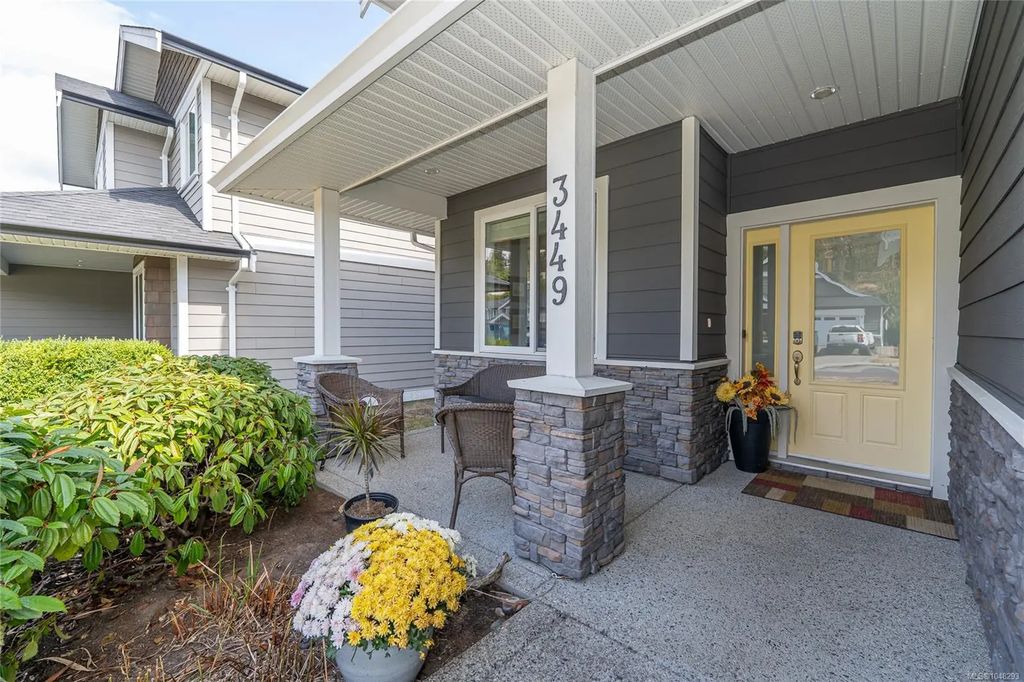3449 Hopwood Pl, Colwood