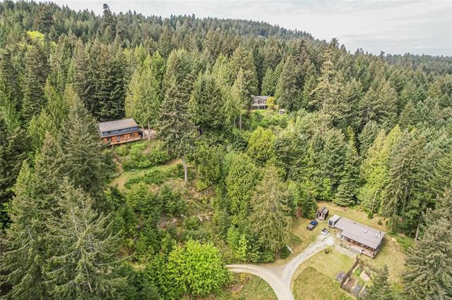 3 of 27 - 129 Mariko Pl, Salt Spring, BC