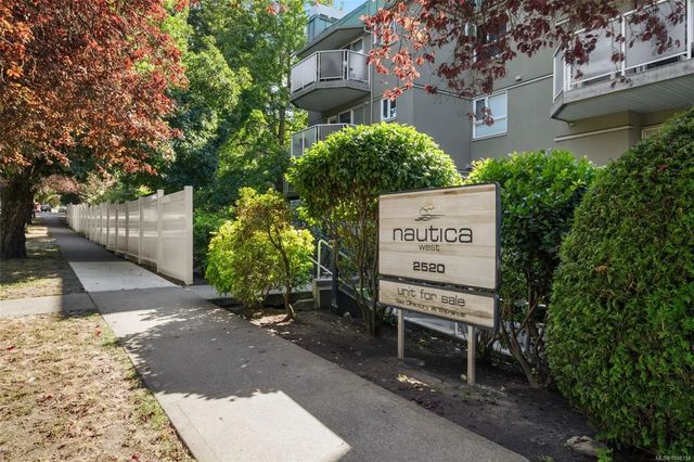 2 of 30 - 2520 Wark St 212, Victoria, BC