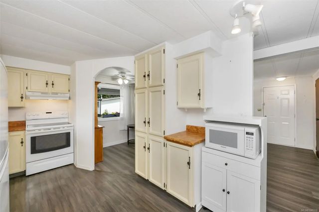 2 of 46 - 2885 Boys Rd 287, Duncan, BC