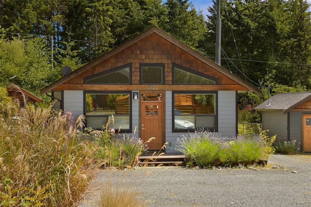 3822 Trailhead Dr, Sooke